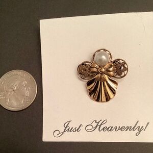 Cute little gold tone guardian angel pin… hand crafted